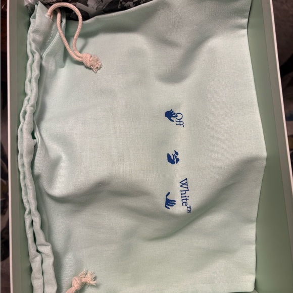 OFF WHITE Women's Pink and White Sneakers - Picture 6 of 7